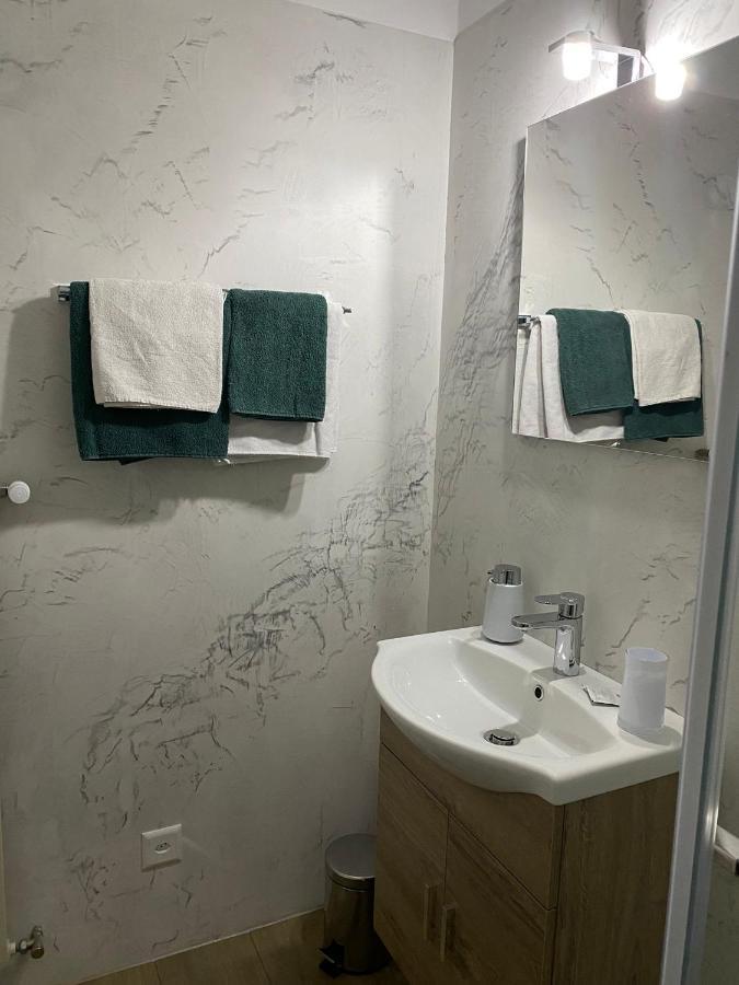 Bed and Breakfast Ristorante Del Ponte Cugnasco Exterior foto